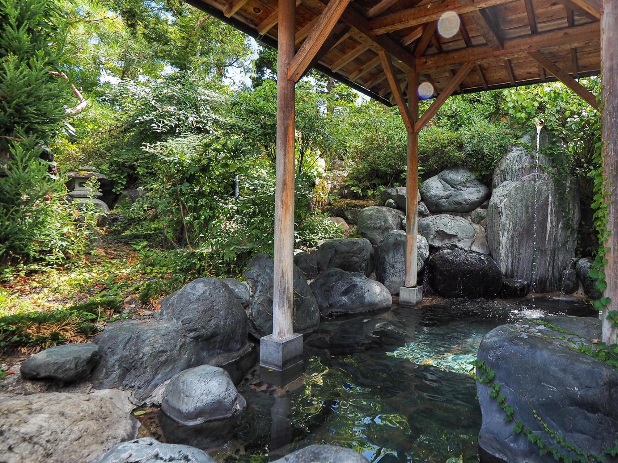 八ツ三館 旅館
