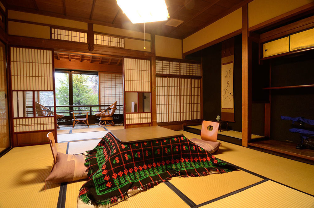 旅館 八ツ三館 飛騨市
